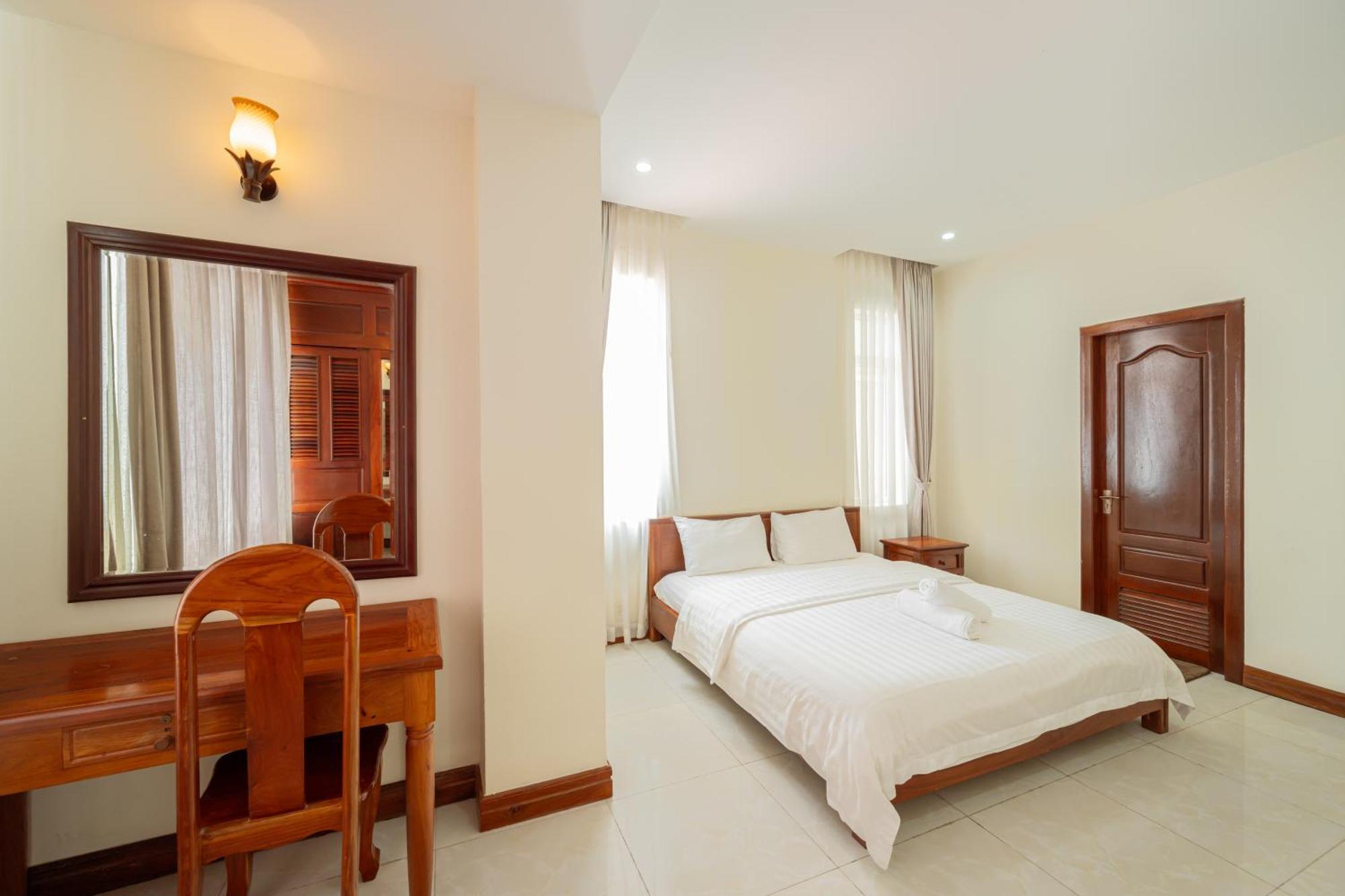 E&V Apartment Phnom Penh Exterior photo